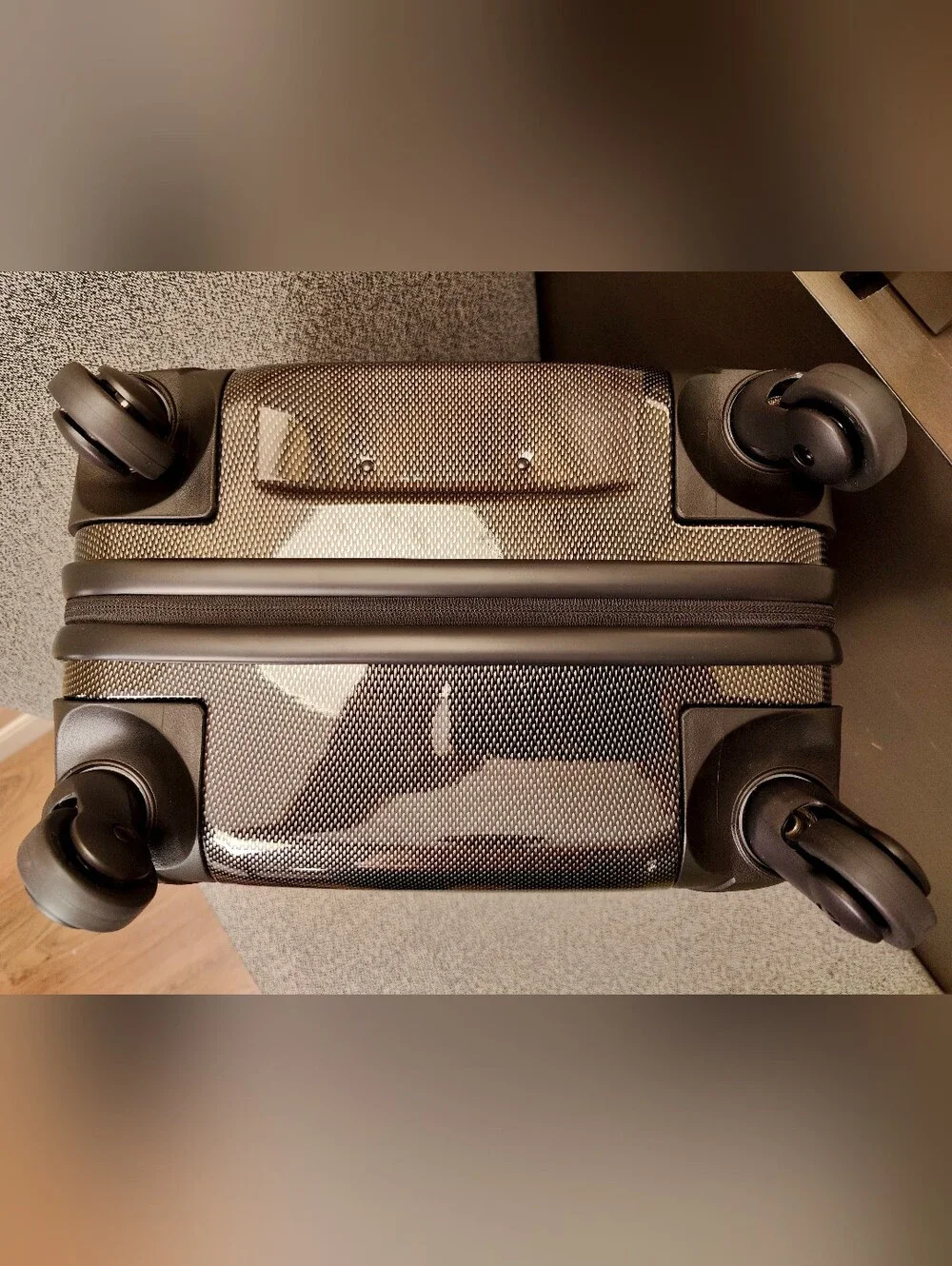 ✨ NWT Tumi Vapor Polycarbonate International Carry On (Graphite) FREE SHIPPING!!